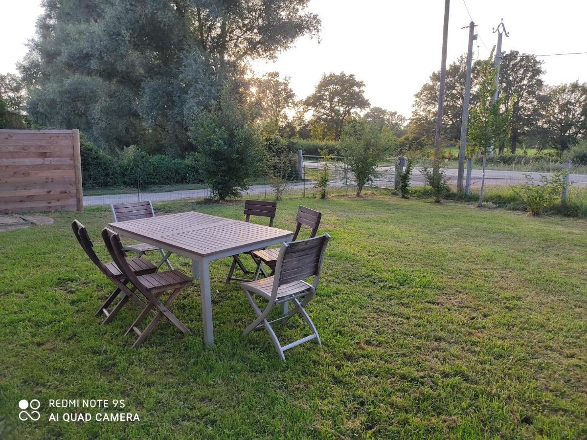 Bienvenue A La Grenouillere Villa Le Magny  Exteriör bild